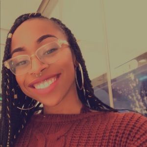 Meet your Posher, Imya